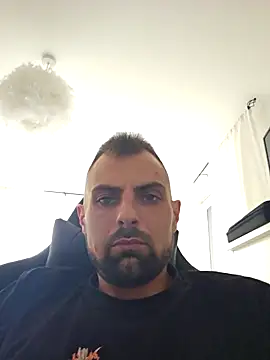 PopularArgument46 online show from April 14, 2026, 2:33 pm