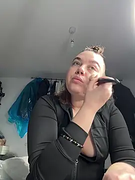 Snapshot of AvaHart chatting on February 20, 2026, 1:13 pm AvaHart online show from February 20, 2026, 1:13 pm