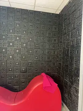 Yvonny27 online show from November 15, 2025, 1:48 pm