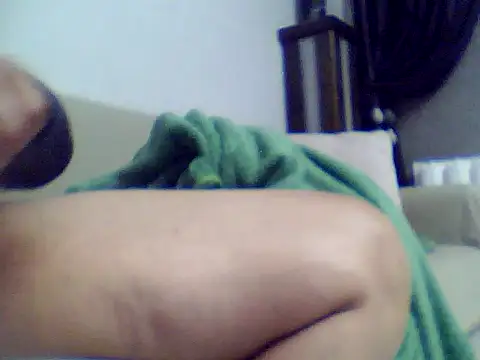 cute erkek34 online show from December 5, 2025, 6:39 pm