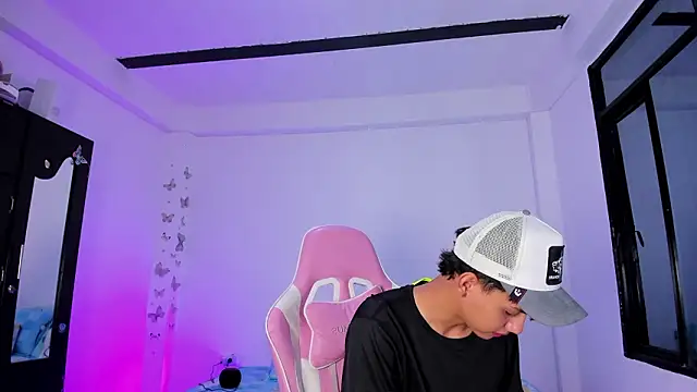 Snapshot of Axel_Cody_ chatting on March 1, 2026, 11:32 am Axel Cody online show from March 1, 2026, 11:32 am