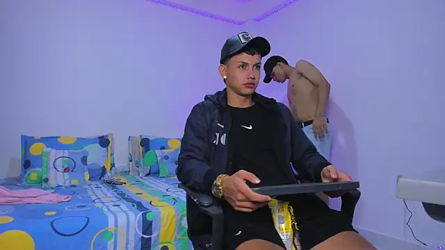 Snapshot of Axel_Cody_ chatting on November 27, 2025, 7:47 pm Axel Cody online show from November 27, 2025, 7:47 pm