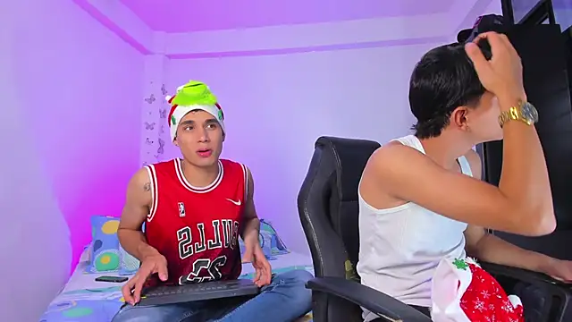 Snapshot of Axel_Cody_ chatting on December 18, 2025, 7:50 pm Axel Cody online show from December 18, 2025, 7:50 pm