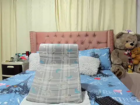 victoriaborunys online show from October 28, 2025, 12:55 am