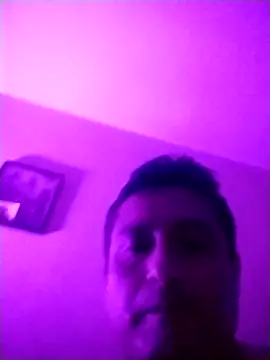 checheludo23 online show from April 9, 2026, 5:42 am