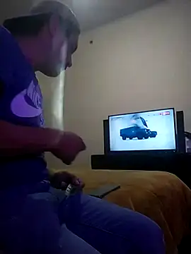 Snapshot of checheludo23 chatting on February 8, 2026, 3:37 am checheludo23 online show from February 8, 2026, 3:37 am