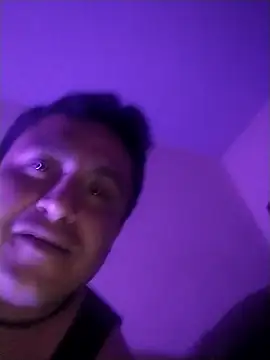 checheludo23 online show from April 11, 2026, 9:46 am