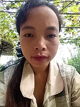 Snapshot of Nguyet2k4 chatting on October 30, 2025, 1:37 am Nguyet2k4 online show from October 30, 2025, 1:37 am