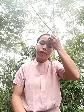 Snapshot of Nguyet2k4 chatting on November 5, 2025, 11:52 pm Nguyet2k4 online show from November 5, 2025, 11:52 pm