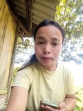 Snapshot of Nguyet2k4 chatting on November 26, 2025, 1:27 am Nguyet2k4 online show from November 26, 2025, 1:27 am