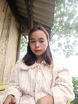 Snapshot of Nguyet2k4 chatting on January 15, 2026, 1:09 am Nguyet2k4 online show from January 15, 2026, 1:09 am