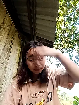 Snapshot of Nguyet2k4 chatting on December 19, 2025, 1:31 am Nguyet2k4 online show from December 19, 2025, 1:31 am