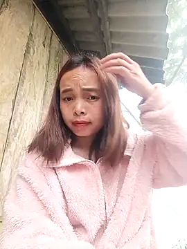 Snapshot of Nguyet2k4 chatting on February 1, 2026, 1:37 am Nguyet2k4 online show from February 1, 2026, 1:37 am