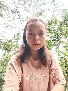 Snapshot of Nguyet2k4 chatting on February 12, 2026, 12:32 am Nguyet2k4 online show from February 12, 2026, 12:32 am