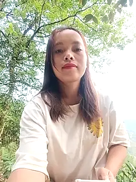 Nguyet2k4 online show from April 11, 2026, 11:08 pm