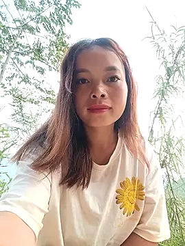 Nguyet2k4 online show from April 9, 2026, 11:11 pm