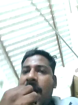 Snapshot of Vickyins480000 chatting on November 19, 2025, 3:45 pm Vickyins480000 online show from November 19, 2025, 3:45 pm