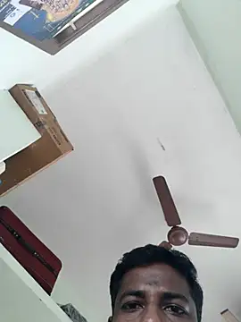 Snapshot of Vickyins480000 chatting on November 28, 2025, 5:29 am Vickyins480000 online show from November 28, 2025, 5:29 am