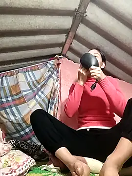 -Kem-01 online show from November 4, 2025, 1:31 am