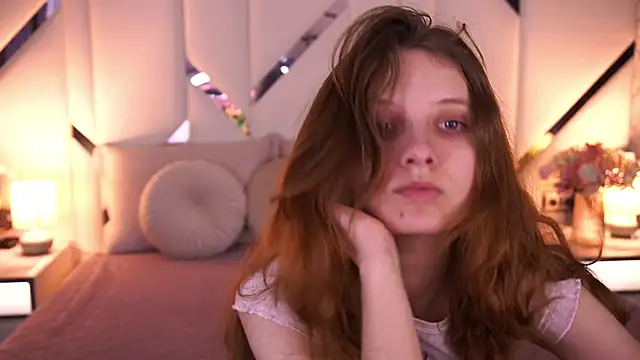 CuteeFoxy online show from April 4, 2026, 1:50 pm