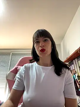 AlanaRius18 online show from November 28, 2025, 10:04 am