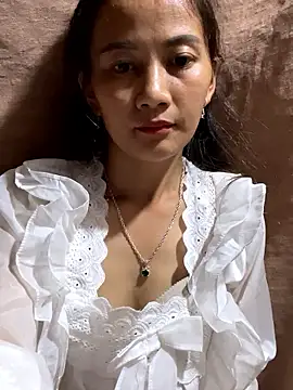 Miss-World00 online show from November 3, 2025, 3:15 pm