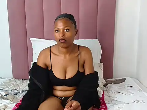 Bubbles156 online show from October 21, 2025, 9:03 pm