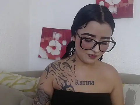 Nebula Lux online show from January 7, 2026, 12:32 pm