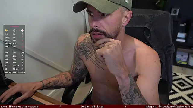 monsieurguitsxxx online show from October 24, 2025, 8:02 am