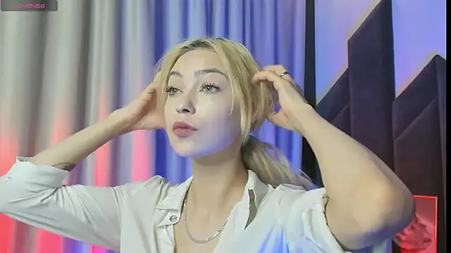 AlysiaSun  online show from June 17, 2026, 1:10 pm