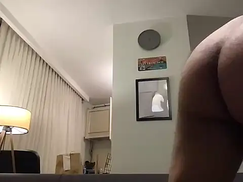 dicsucerboy77 online show from April 5, 2026, 8:48 pm