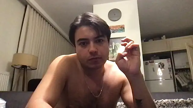 dicsucerboy77 online show from February 18, 2026, 11:56 pm