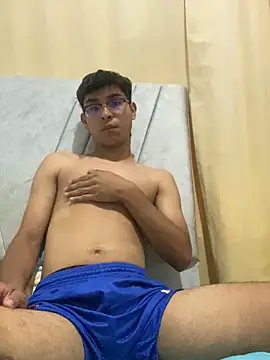 Muchachito18 online show from October 24, 2025, 4:00 am