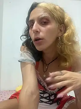 Snapshot of yvessblue chatting on January 14, 2026, 12:47 am yvessblue online show from January 14, 2026, 12:47 am