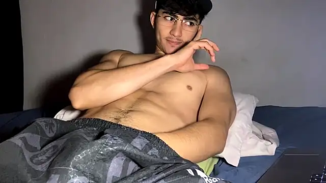 Snapshot of Myke_hotxxx chatting on May 26, 2026, 1:58 am Myke hotxxx online show from May 26, 2026, 1:58 am
