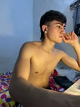 Snapshot of Myke_hotxxx chatting on June 20, 2026, 11:32 pm Myke hotxxx online show from June 20, 2026, 11:32 pm