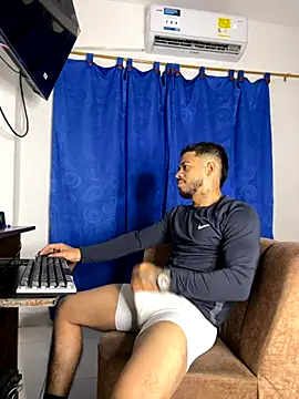 Kylian Alessandro online show from November 12, 2025, 5:00 am