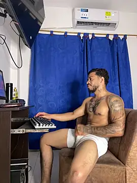 Kylian Alessandro online show from December 22, 2025, 4:23 am