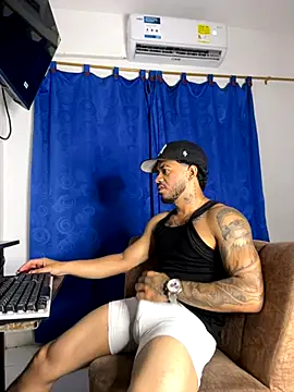 Kylian Alessandro online show from November 5, 2025, 5:21 am