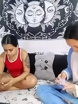 abby n emily online show from April 15, 2026, 1:37 pm