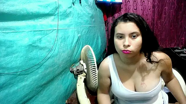 Snapshot of carito_sexyy2 chatting on October 17, 2025, 7:15 pm carito sexyy2 online show from October 17, 2025, 7:15 pm
