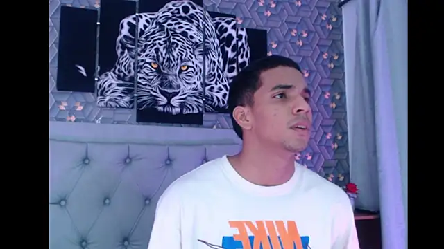 Natan Latino online show from October 15, 2025, 2:54 am