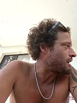 Snapshot of shainnfk chatting on October 20, 2025, 6:37 am shainnfk online show from October 20, 2025, 6:37 am