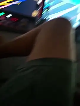 Snapshot of shainnfk chatting on December 3, 2025, 6:07 pm shainnfk online show from December 3, 2025, 6:07 pm