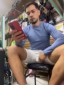 Leonardmoppet online show from December 16, 2025, 10:36 pm