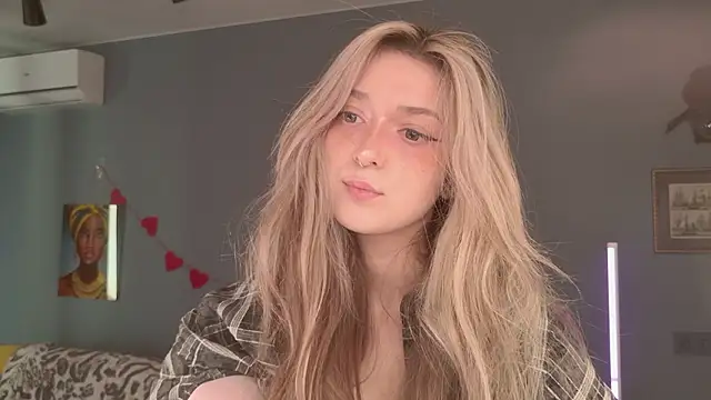 BellaSink online show from March 25, 2026, 5:40 am