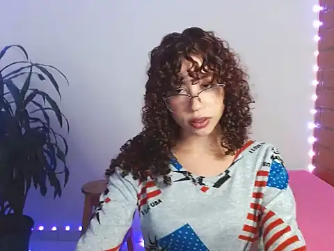 Medussa3033 online show from October 15, 2025, 10:18 pm