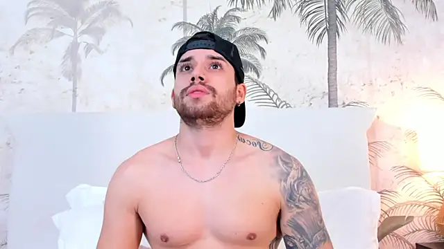 Snapshot of Mike_montoya01 chatting on December 20, 2025, 9:34 am Mike montoya01 online show from December 20, 2025, 9:34 am