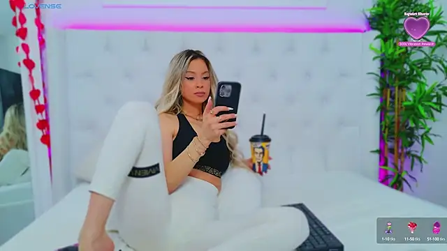 AriannaSins online show from March 6, 2025, 4:38 pm