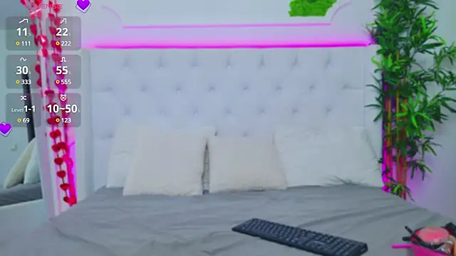 AriannaSins online show from March 19, 2025, 2:35 pm